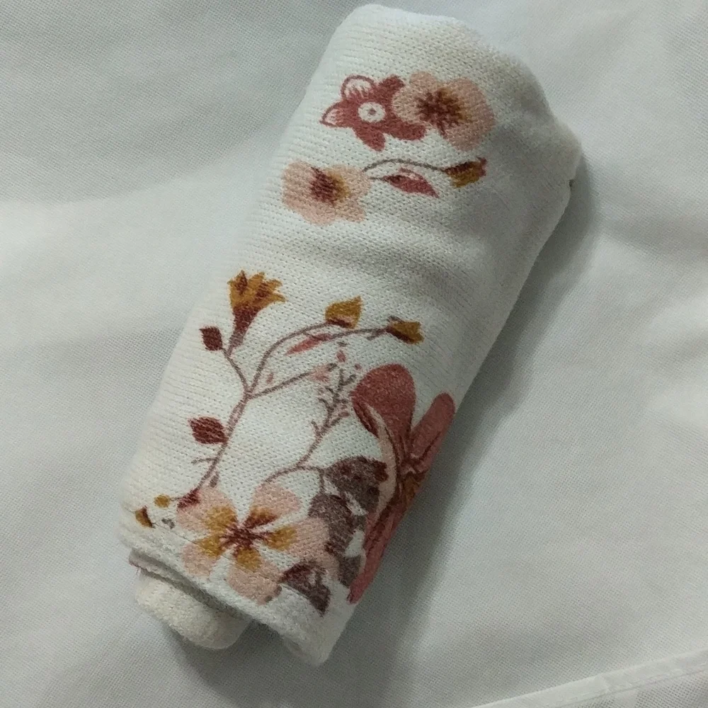 H&M Cream and Red Floral Print Infinity Knit Scarf